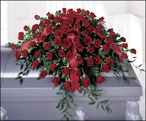 Red Rose Casket Spray In Waterford Michigan Jacobsen's Flowers