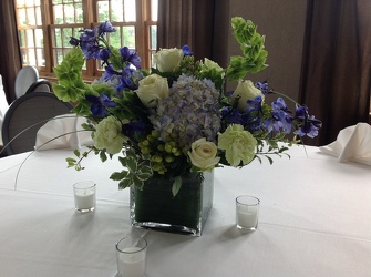 RECEPTION FLOWERS In Waterford Michigan Jacobsen's Flowers