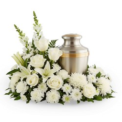 Purest Peace Urn Surround In Waterford Michigan Jacobsen's Flowers