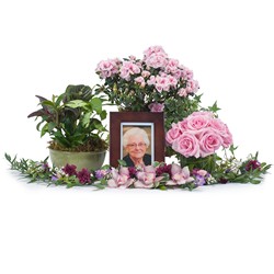 Lovely Lady Tribute In Waterford Michigan Jacobsen's Flowers